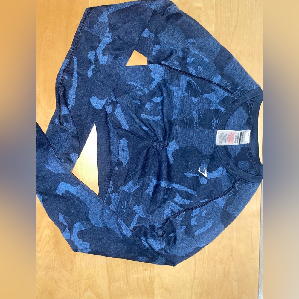 Gymshark blue camo cropped long sleeve